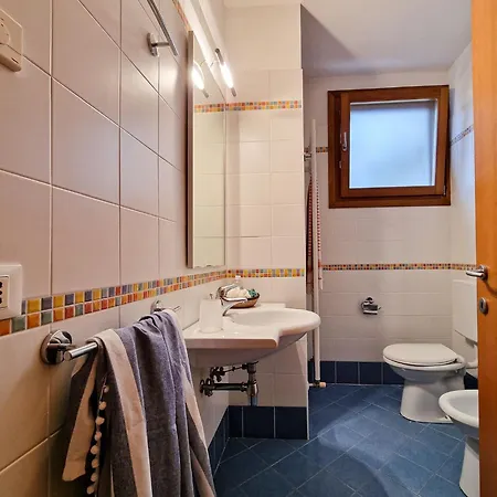 Apartamento Cozy Ground-floor With Garden And Pool Bibione