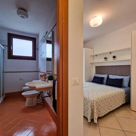 דירה Cozy Ground-floor With Garden And Pool *